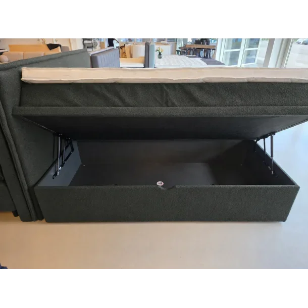 Opbevaringsseng 180x200cm inkl. sengegavl - Gr�gr�n boucl�