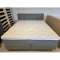 Kontinentalseng 180x200cm inkl. sengegavl - Gr� boucl�